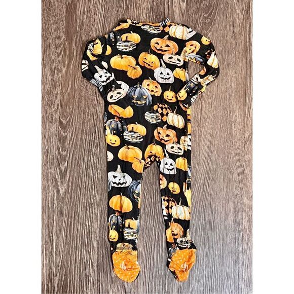 Posh Peanut Bamboo Black Orange Halloween Hitch Pumpkin Footie Sz 12-18 months - Picture 5 of 8